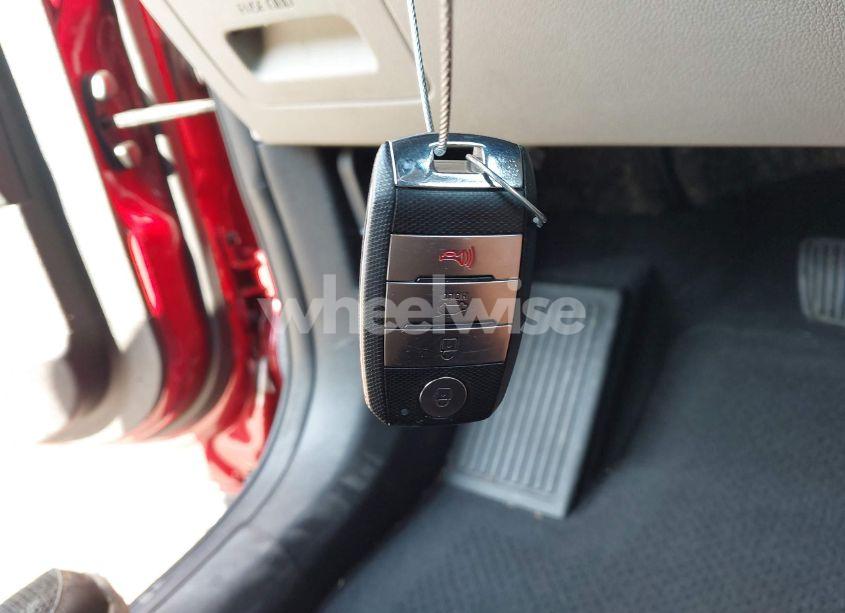 Photo 11 of 2017 Kia Sorento 2.0T EX (VIN 5XYPH4A19HG325385)