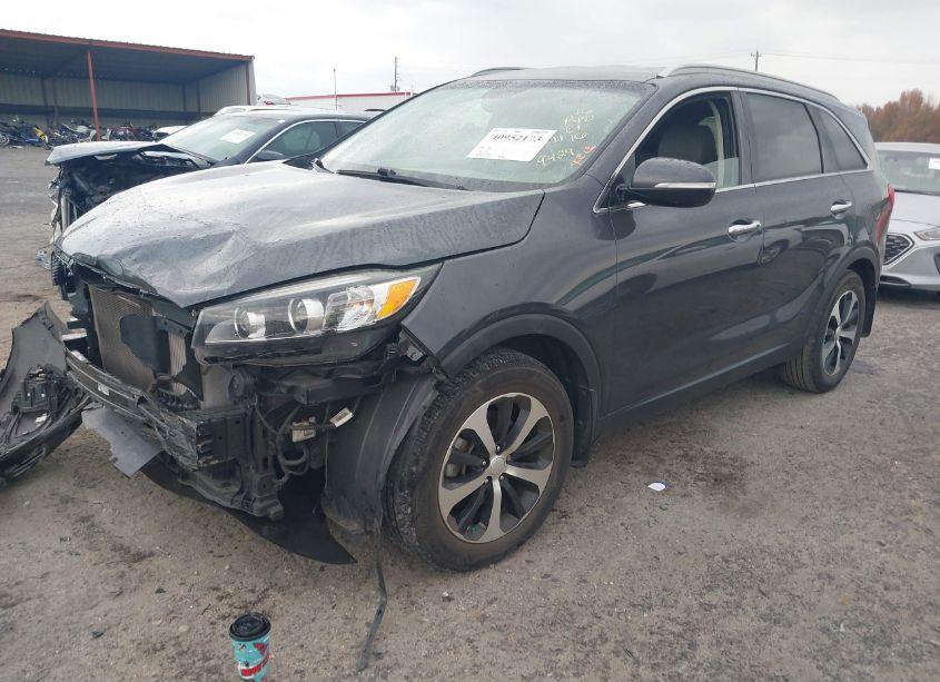 Photo 2 of 2016 Kia Sorento 2.0T EX (VIN 5XYPH4A1XGG039429)