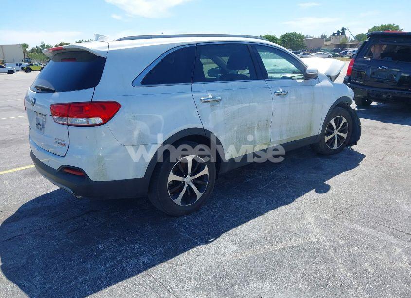 Photo 4 of 2018 Kia Sorento 2.0T EX (VIN 5XYPH4A1XJG360863)