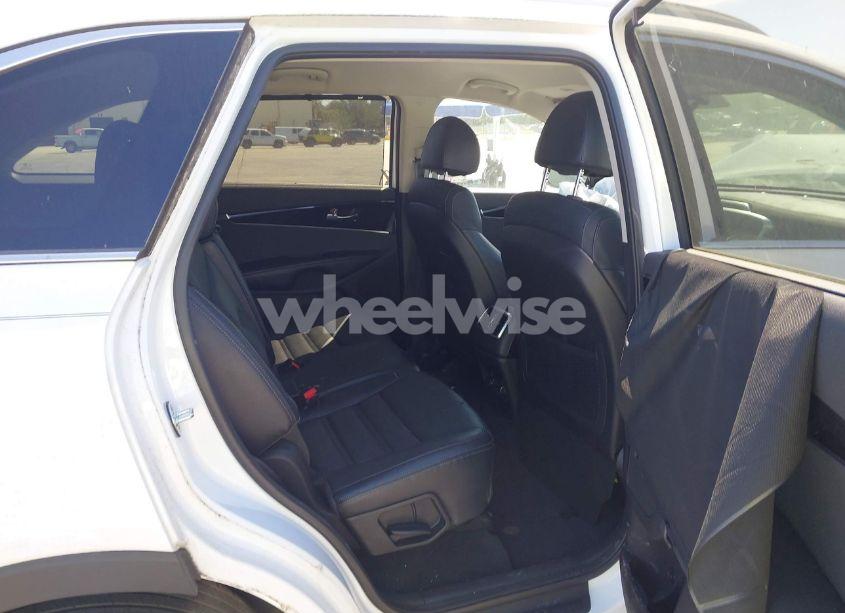 Photo 8 of 2018 Kia Sorento 2.0T EX (VIN 5XYPH4A1XJG360863)