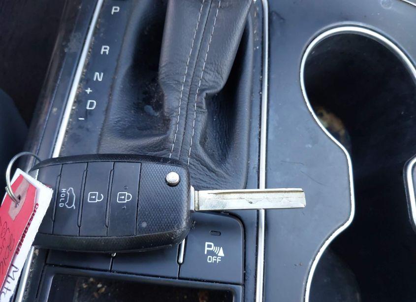 Photo 11 of 2016 Kia Sorento 3.3L EX (VIN 5XYPH4A50GG063015)