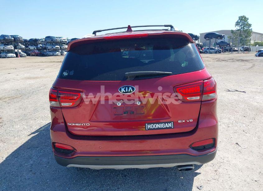 Photo 17 of 2019 Kia Sorento 3.3L EX (VIN 5XYPH4A50KG464007)