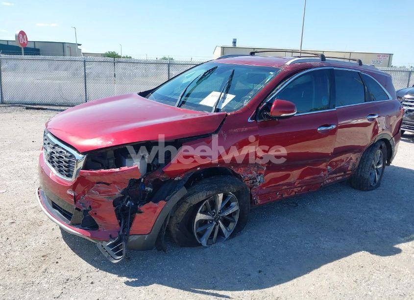 Photo 2 of 2019 Kia Sorento 3.3L EX (VIN 5XYPH4A50KG464007)