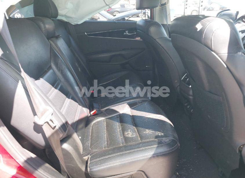 Photo 8 of 2019 Kia Sorento 3.3L EX (VIN 5XYPH4A50KG464007)