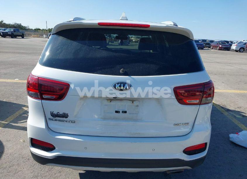 Photo 15 of 2019 Kia Sorento 3.3L EX (VIN 5XYPH4A50KG500567)