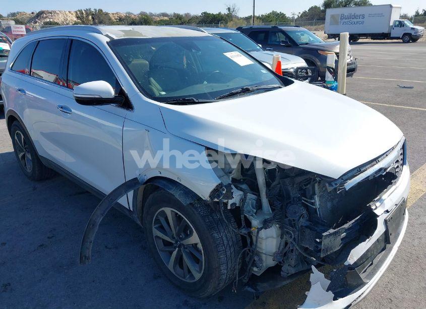 Photo 6 of 2019 Kia Sorento 3.3L EX (VIN 5XYPH4A50KG500567)