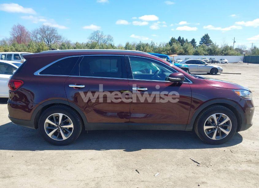 Photo 13 of 2019 Kia Sorento 3.3L EX (VIN 5XYPH4A50KG512914)