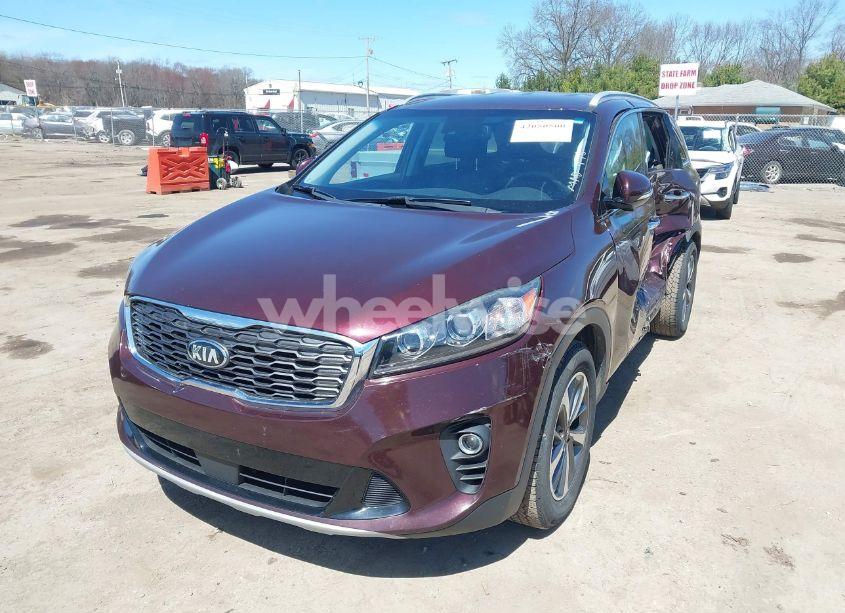 Photo 2 of 2019 Kia Sorento 3.3L EX (VIN 5XYPH4A50KG512914)