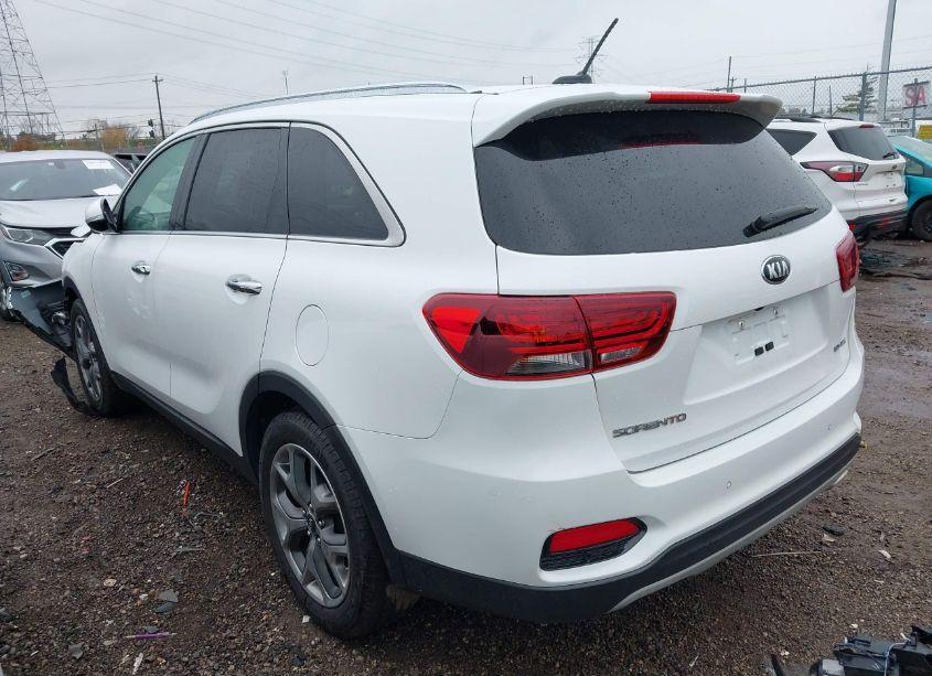 Photo 3 of 2019 Kia Sorento 3.3L EX SPORT (VIN 5XYPH4A50KG594403)