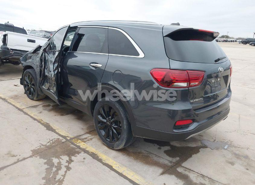 Photo 3 of 2020 Kia Sorento 3.3L EX (VIN 5XYPH4A50LG666153)