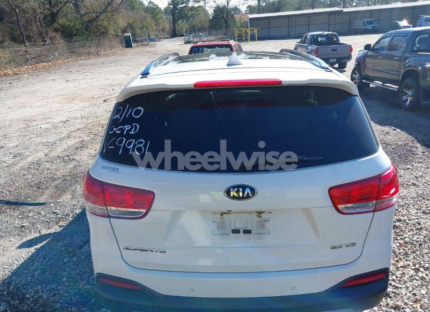 Photo 16 of 2016 Kia Sorento 3.3L EX (VIN 5XYPH4A51GG119981)