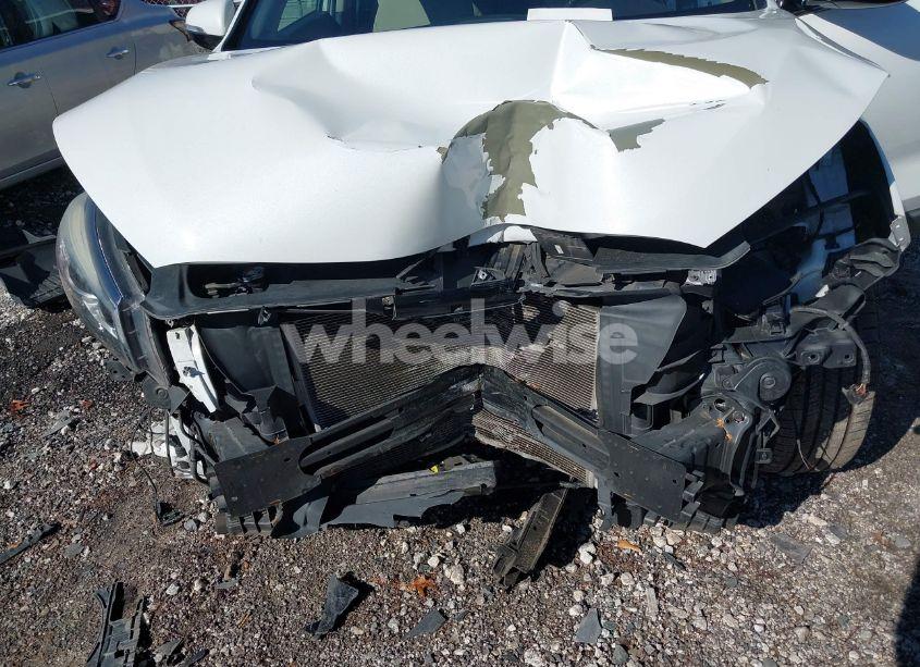 Photo 6 of 2016 Kia Sorento 3.3L EX (VIN 5XYPH4A51GG119981)