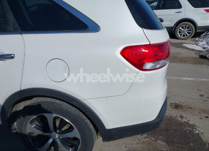 Photo 17 of 2017 Kia Sorento 3.3L EX (VIN 5XYPH4A51HG196061)