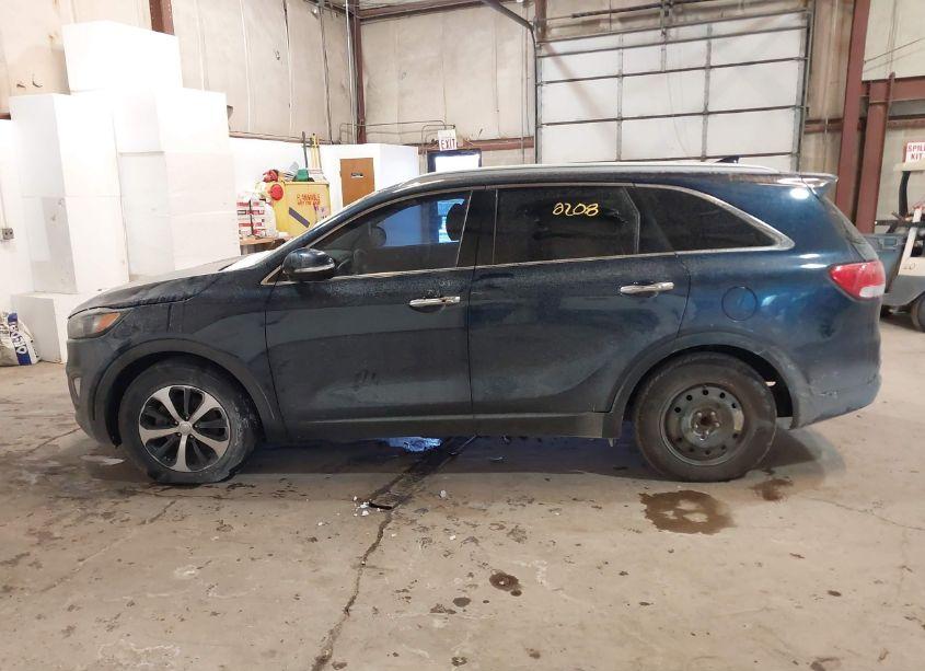 Photo 13 of 2018 Kia Sorento 3.3L EX (VIN 5XYPH4A51JG365730)