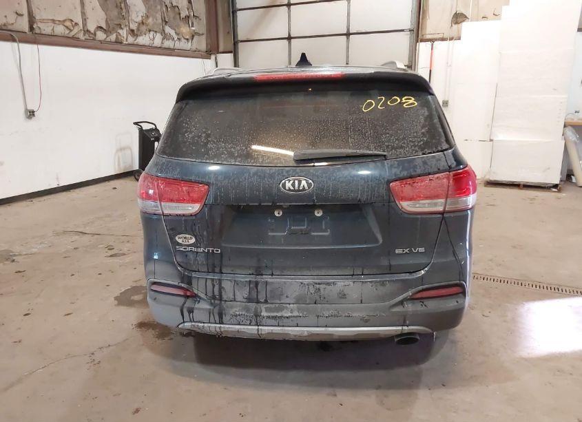 Photo 15 of 2018 Kia Sorento 3.3L EX (VIN 5XYPH4A51JG365730)