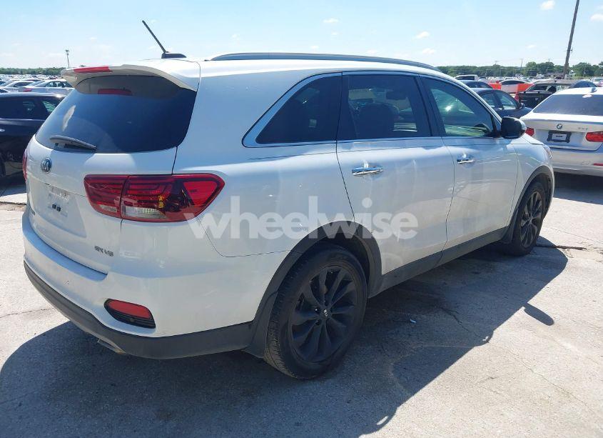 Photo 4 of 2020 Kia Sorento 3.3L EX (VIN 5XYPH4A51LG687366)