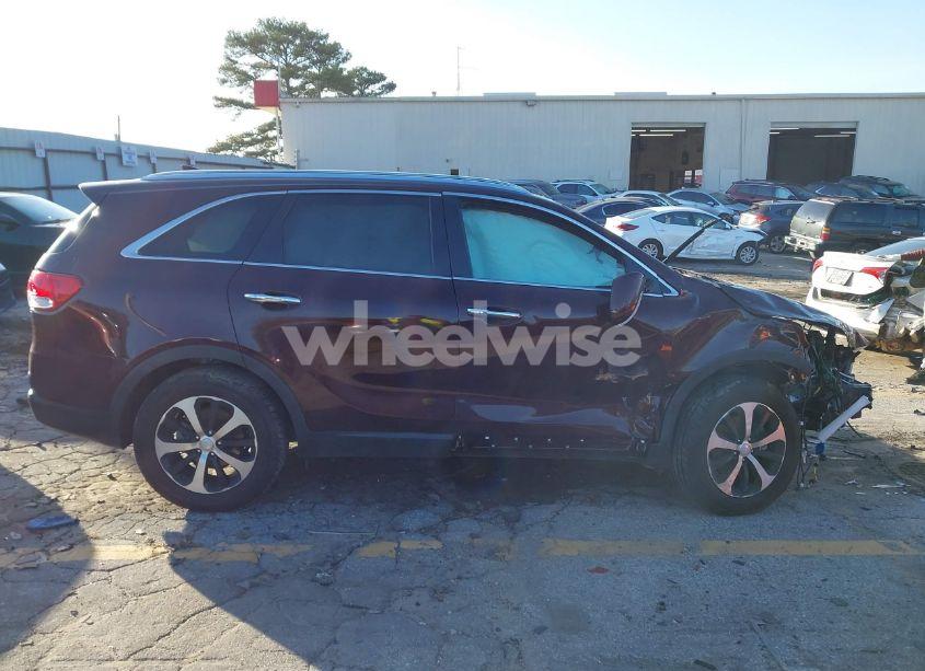 Photo 13 of 2018 Kia Sorento 3.3L EX (VIN 5XYPH4A52JG364120)