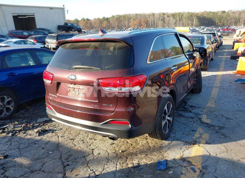 Photo 4 of 2018 Kia Sorento 3.3L EX (VIN 5XYPH4A52JG364120)