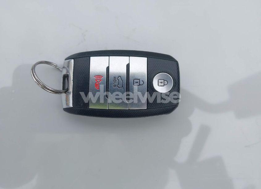 Photo 11 of 2018 Kia Sorento 3.3L EX (VIN 5XYPH4A52JG386618)