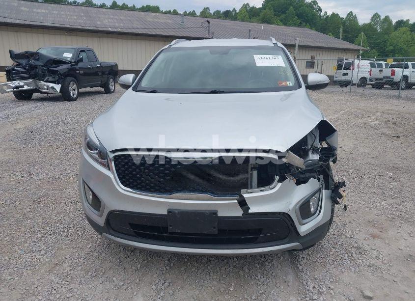 Photo 12 of 2018 Kia Sorento 3.3L EX (VIN 5XYPH4A52JG386618)