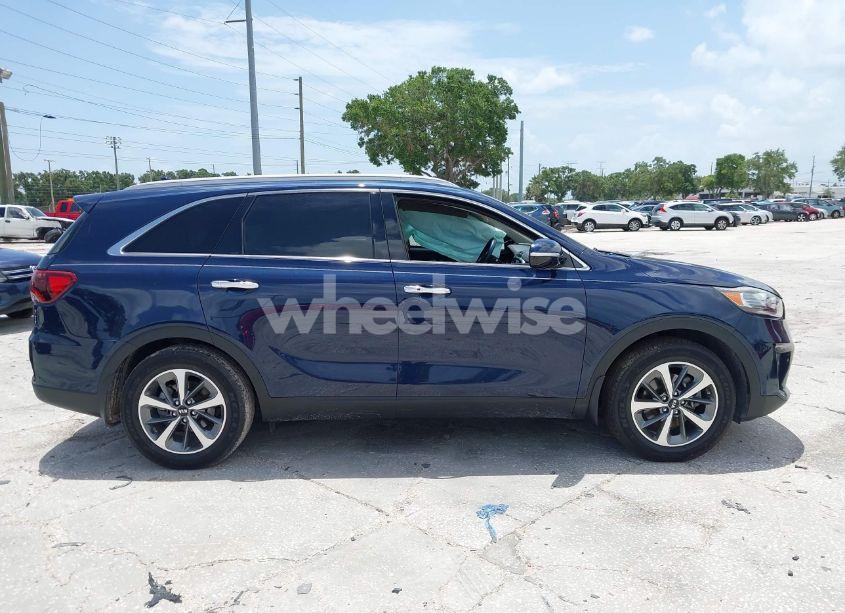 Photo 13 of 2019 Kia Sorento 3.3L EX (VIN 5XYPH4A52KG462338)