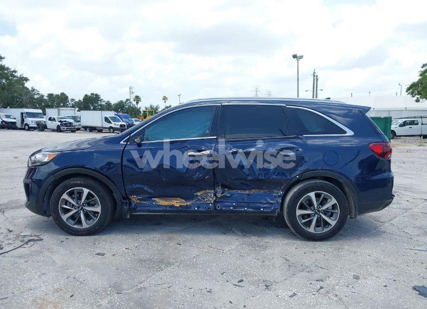 Photo 14 of 2019 Kia Sorento 3.3L EX (VIN 5XYPH4A52KG462338)