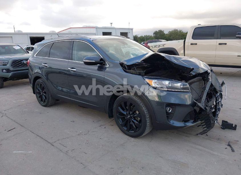2020 Kia Sorento 3.3L EX (VIN 5XYPH4A52LG707253) main photo
