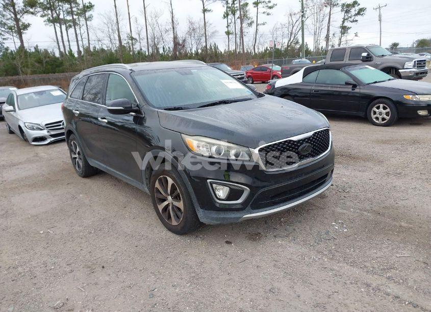 2016 Kia Sorento 3.3L EX (VIN 5XYPH4A53GG008851) main photo