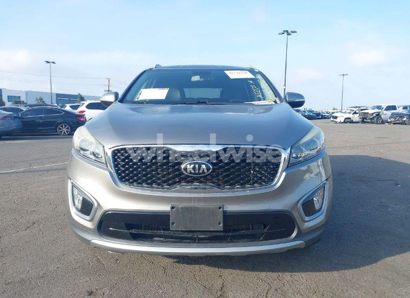 Photo 12 of 2016 Kia Sorento 3.3L EX (VIN 5XYPH4A53GG159009)