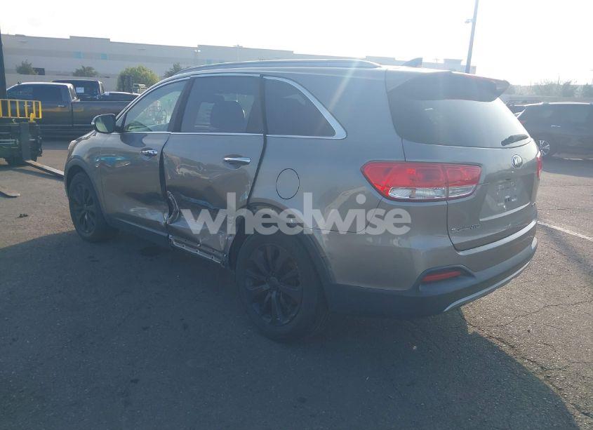 Photo 3 of 2016 Kia Sorento 3.3L EX (VIN 5XYPH4A53GG159009)