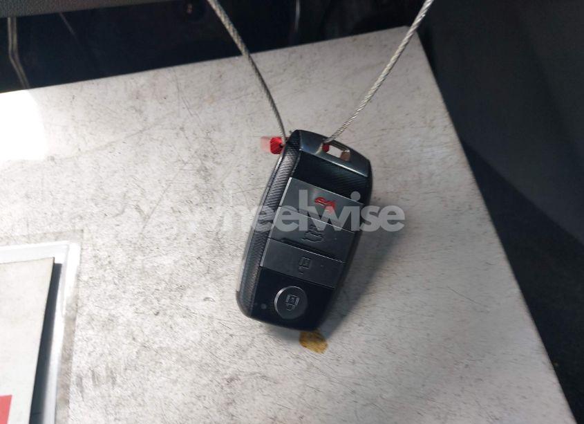 Photo 11 of 2016 Kia Sorento 3.3L EX (VIN 5XYPH4A53GG160595)