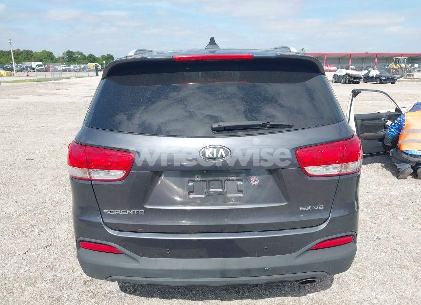 Photo 16 of 2016 Kia Sorento 3.3L EX (VIN 5XYPH4A53GG160595)