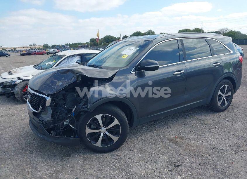 Photo 2 of 2016 Kia Sorento 3.3L EX (VIN 5XYPH4A53GG160595)