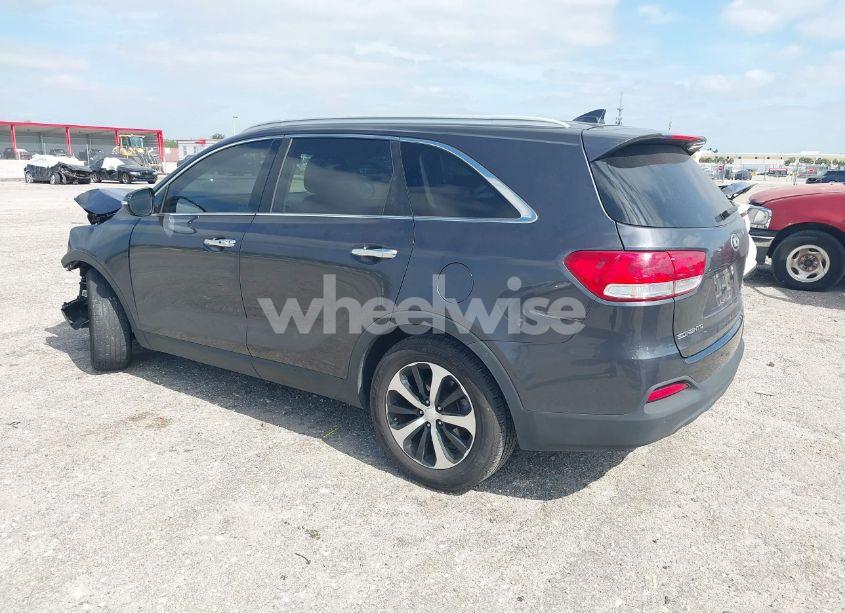 Photo 3 of 2016 Kia Sorento 3.3L EX (VIN 5XYPH4A53GG160595)