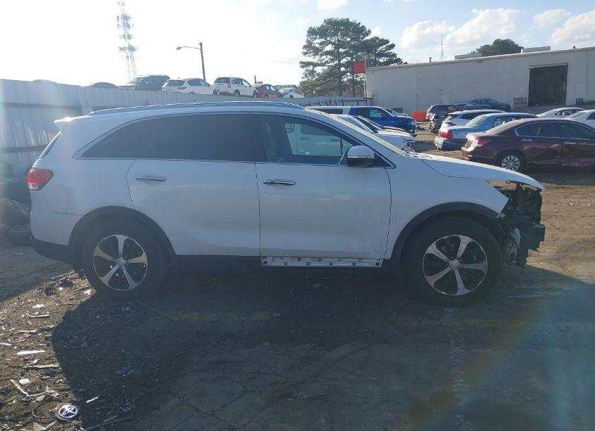 Photo 13 of 2017 Kia Sorento 3.3L EX (VIN 5XYPH4A53HG305099)