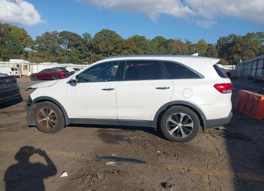 Photo 14 of 2017 Kia Sorento 3.3L EX (VIN 5XYPH4A53HG305099)