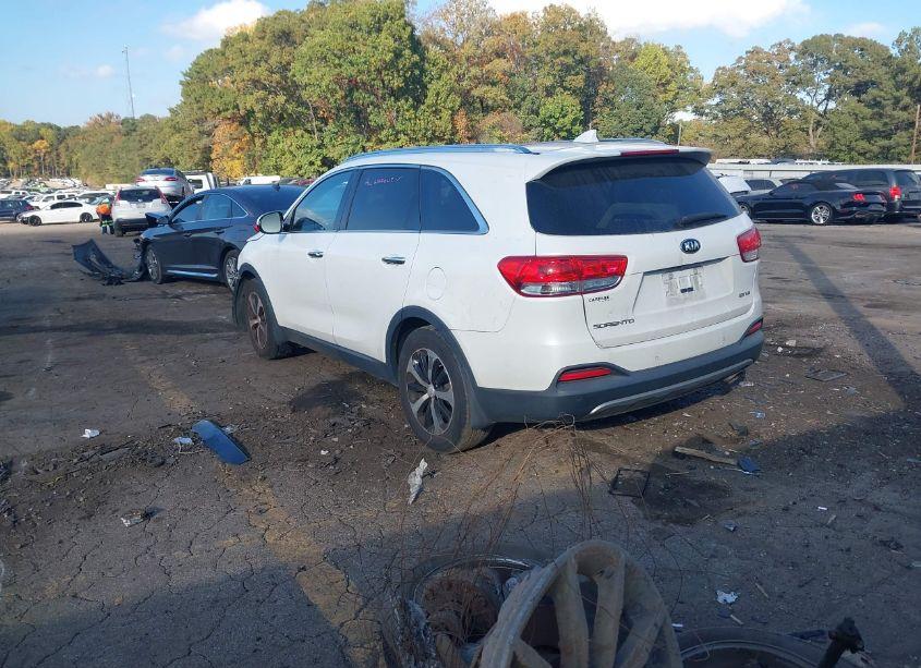 Photo 3 of 2017 Kia Sorento 3.3L EX (VIN 5XYPH4A53HG305099)