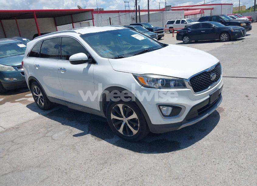 2018 Kia Sorento 3.3L EX (VIN 5XYPH4A53JG386529) main photo