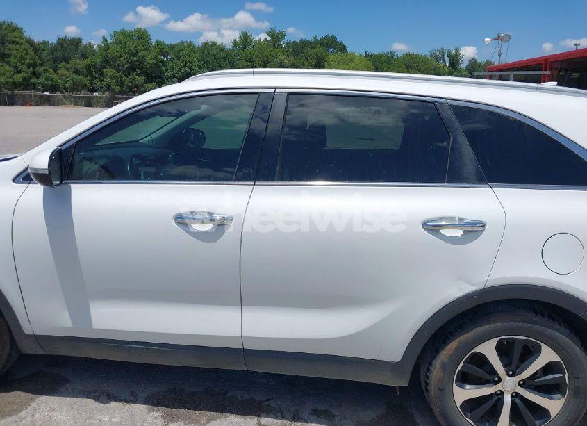 Photo 14 of 2018 Kia Sorento 3.3L EX (VIN 5XYPH4A53JG386529)