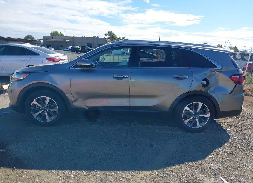 Photo 13 of 2019 Kia Sorento 3.3L EX (VIN 5XYPH4A53KG478225)