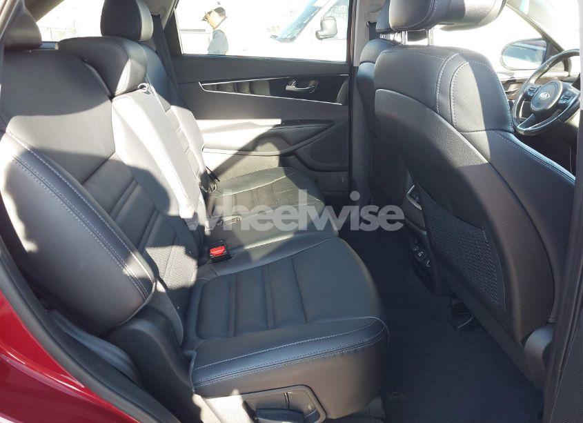 Photo 8 of 2016 Kia Sorento 3.3L EX (VIN 5XYPH4A54GG040014)