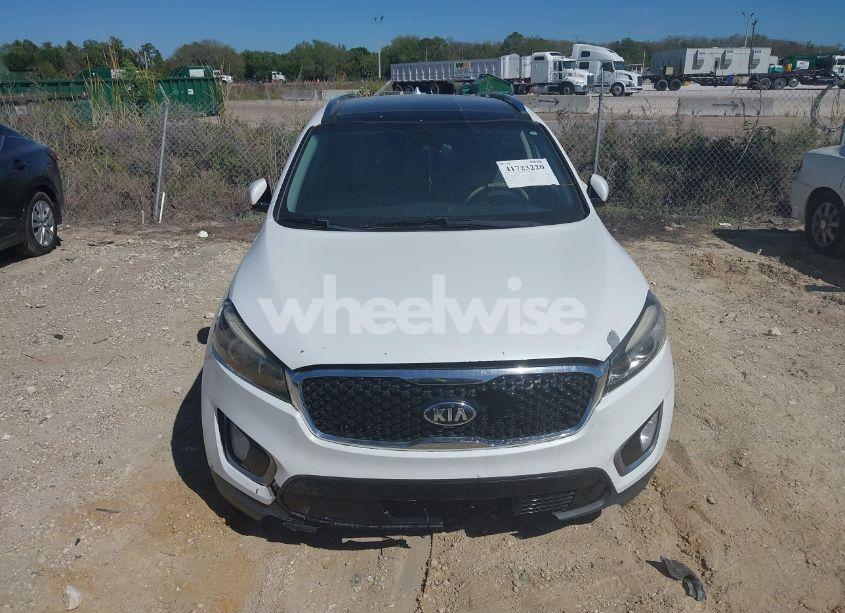 Photo 12 of 2017 Kia Sorento 3.3L EX (VIN 5XYPH4A54HG192831)