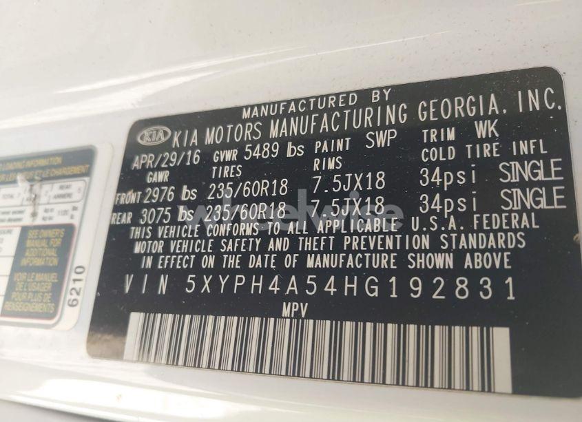Photo 9 of 2017 Kia Sorento 3.3L EX (VIN 5XYPH4A54HG192831)