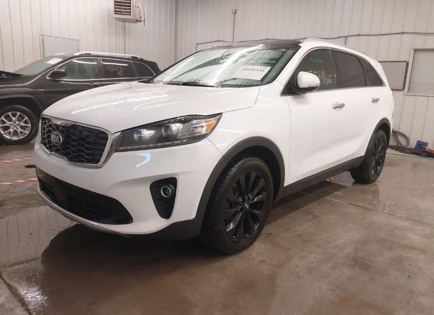 Photo 2 of 2020 Kia Sorento 3.3L EX (VIN 5XYPH4A54LG706380)