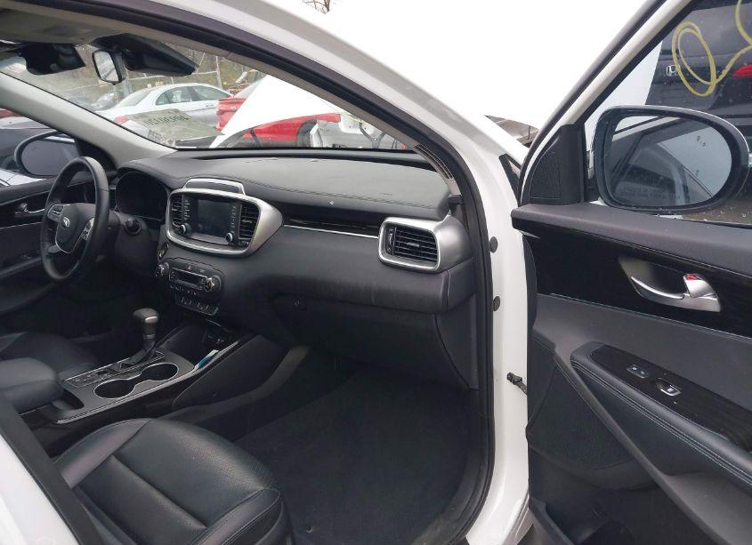 Photo 5 of 2020 Kia Sorento 3.3L EX (VIN 5XYPH4A54LG706380)