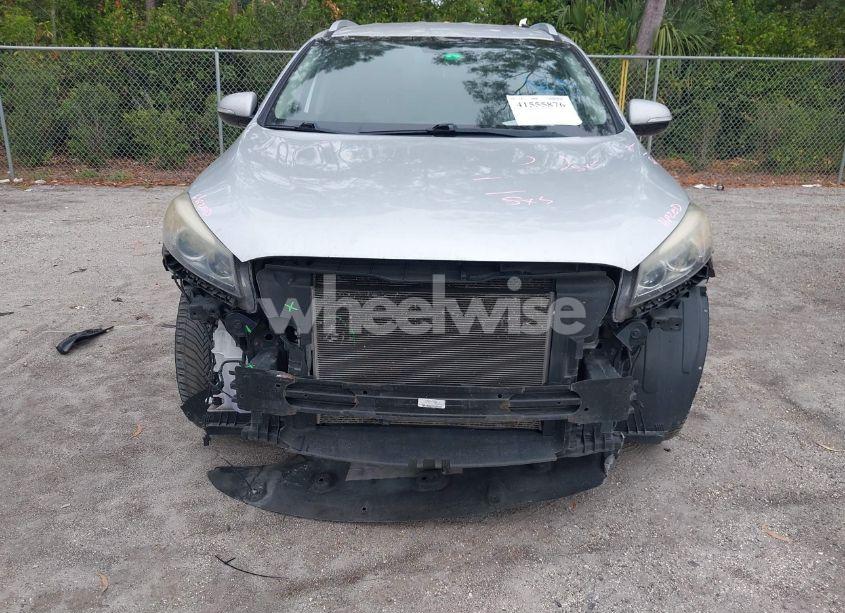 Photo 6 of 2016 Kia Sorento 3.3L EX (VIN 5XYPH4A55GG041740)