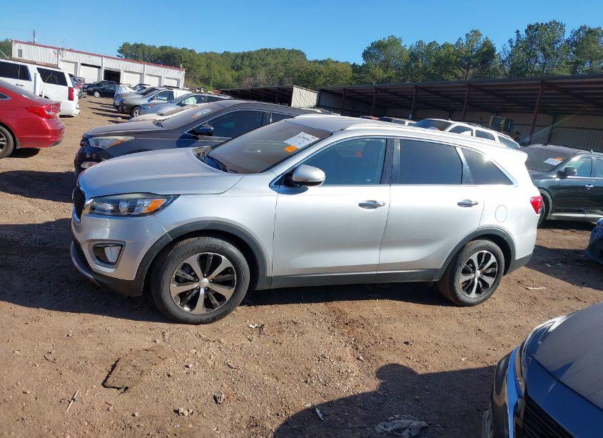 Photo 14 of 2017 Kia Sorento 3.3L EX (VIN 5XYPH4A55HG192675)
