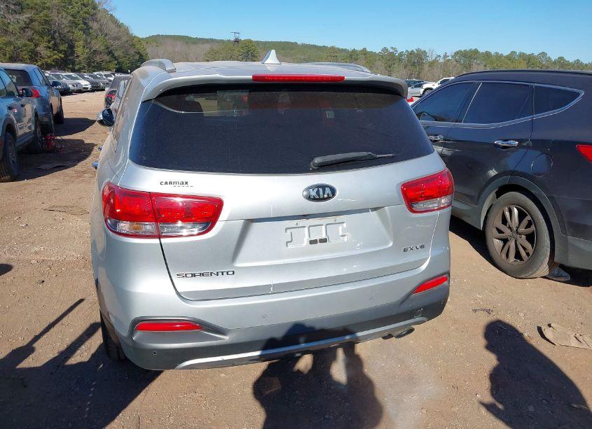 Photo 16 of 2017 Kia Sorento 3.3L EX (VIN 5XYPH4A55HG192675)