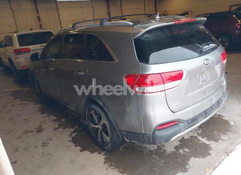 Photo 3 of 2017 Kia Sorento 3.3L EX (VIN 5XYPH4A55HG202671)