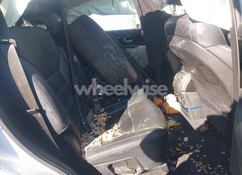 Photo 8 of 2017 Kia Sorento 3.3L EX (VIN 5XYPH4A55HG257251)